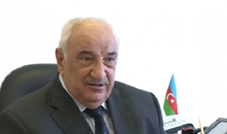 Абид Шарифов предлагает изменить рабочий график